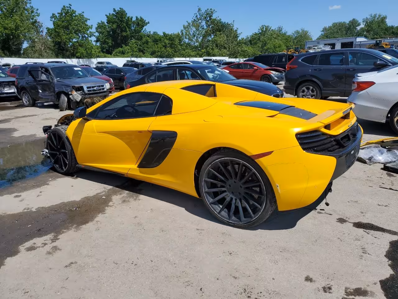 Vehicle photo 2