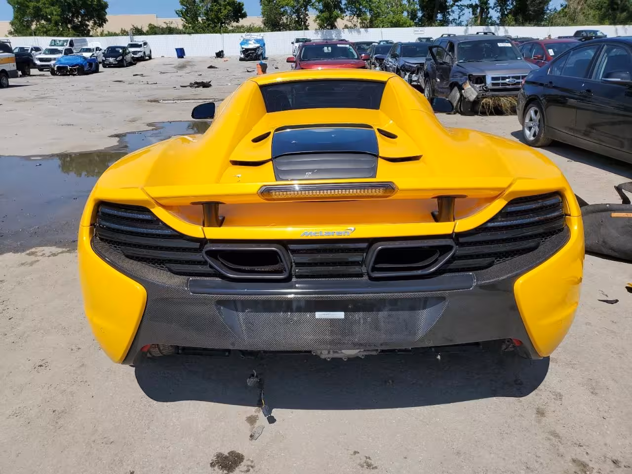 Vehicle photo 6